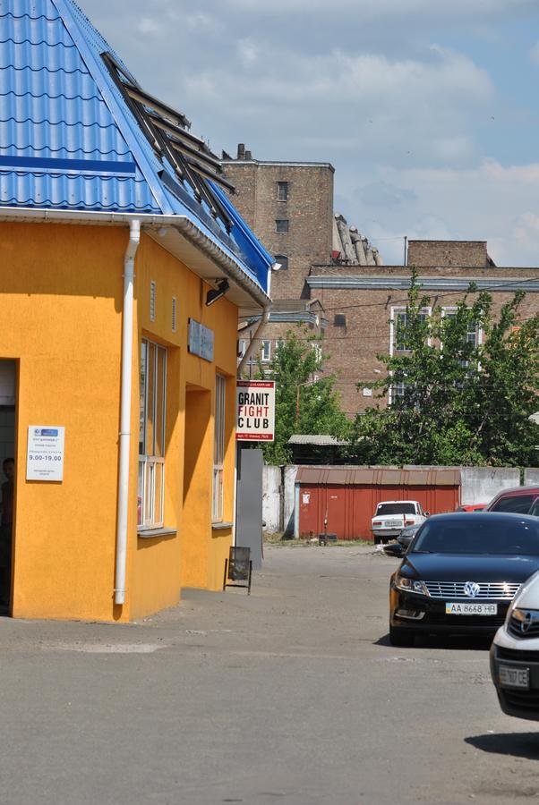 Hostel Darnitsa1 Kiev Dış mekan fotoğraf