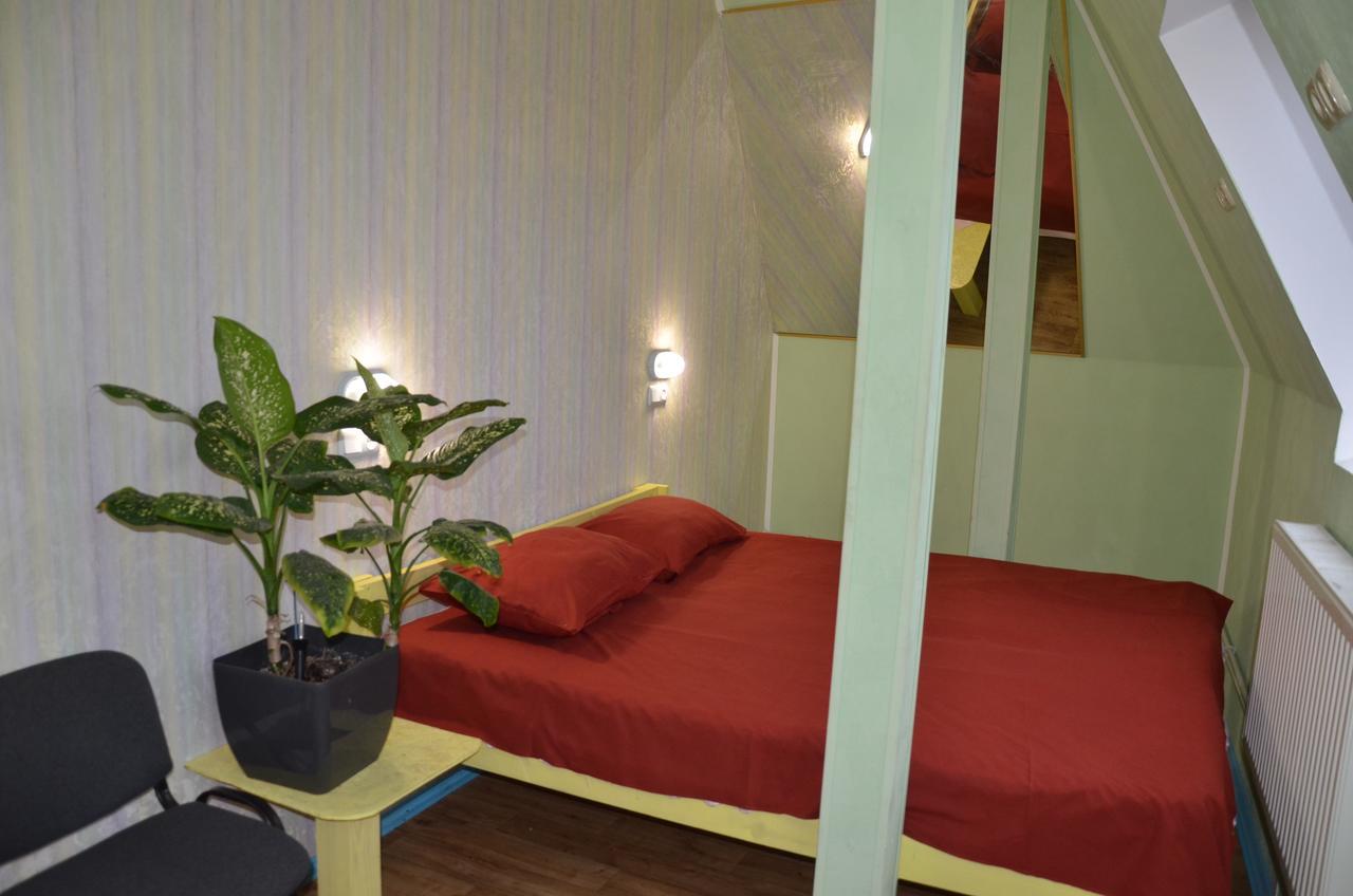 Hostel Darnitsa1 Kiev Dış mekan fotoğraf
